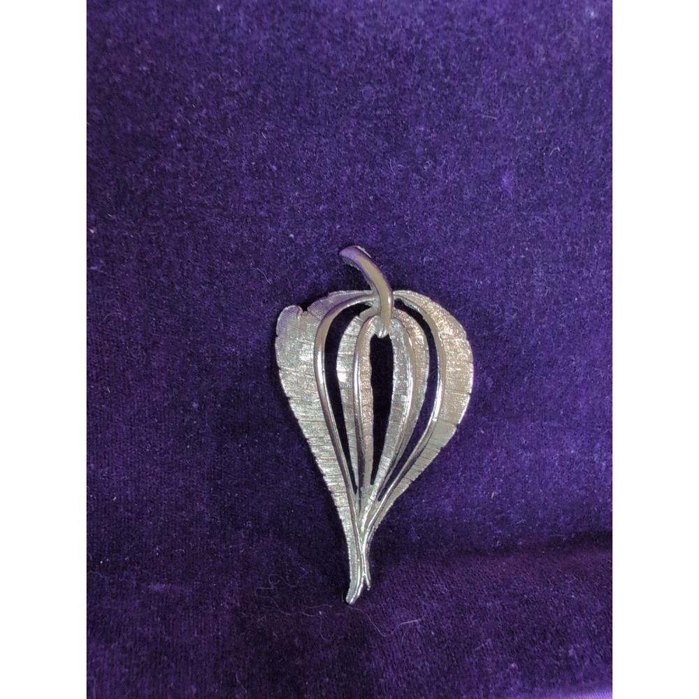 Vintage Brooch Lapel Pin Silver Tone Leaf Elm Birch
